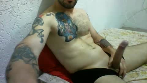 Snapshot of gustavyuri chatting on 10.03.25 Gustav online show from 10.03.25