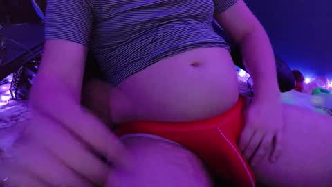 Snapshot of gutlvr chatting on 12.10.24 gutlvr online show from 12.10.24