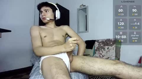 Snapshot of guts1_ chatting on 10.30.25  Guts  online show from 10.30.25