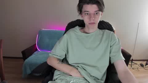 guy_liam1 online show from 01.06.25