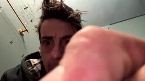 Snapshot of guy_shy420 chatting on 11.11.25 guy_shy420 online show from 11.11.25