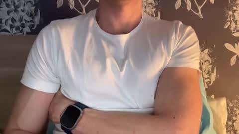 Snapshot of guyfromfinland1981 chatting on 02.17.25 NaughtyFitHusband online show from 02.17.25