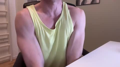 Snapshot of guyfromfinland1981 chatting on 03.08.25 NaughtyFitHusband online show from 03.08.25