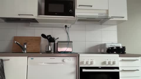 Snapshot of guyfromfinland1981 chatting on 11.22.25 NaughtyFitHusband online show from 11.22.25