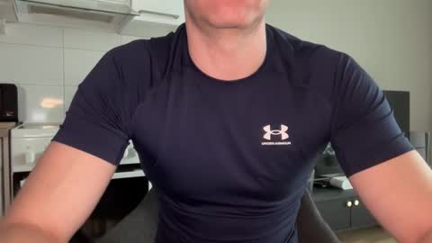 Snapshot of guyfromfinland1981 chatting on 03.03.26 NaughtyFitHusband online show from 03.03.26