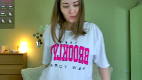 Snapshot of gwen_lady chatting on 01.31.25 Sweety Kitty online show from 01.31.25