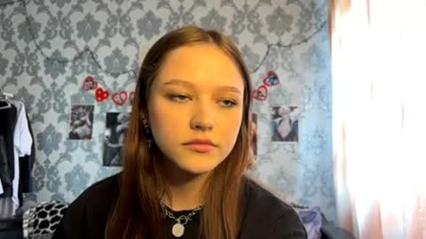 Snapshot of gwynethoverdick chatting on 05.22.26 Nika Kova online show from 05.22.26