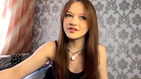 Snapshot of gwynethoverdick chatting on 05.23.26 Nika Kova online show from 05.23.26