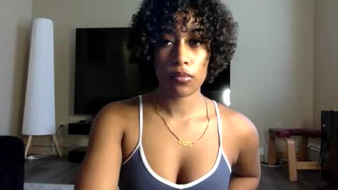 gyalxoxo online show from 02.18.26