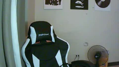 AJ online show from 04.23.26