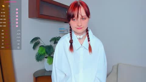 Kelly  Lilly online show from 09.20.25