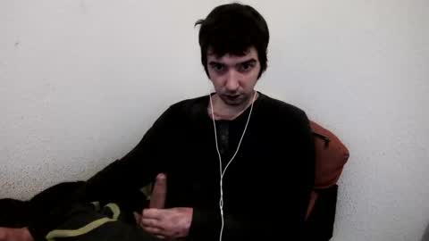 Snapshot of h1dden_reality chatting on 12.16.24 h1dden_reality online show from 12.16.24