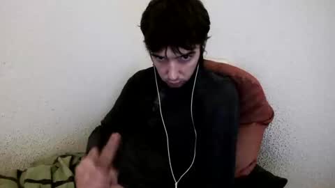 Snapshot of h1dden_reality chatting on 01.20.25 h1dden_reality online show from 01.20.25