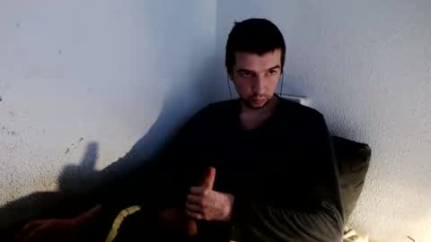 Snapshot of h1dden_reality chatting on 04.24.26 h1dden_reality online show from 04.24.26