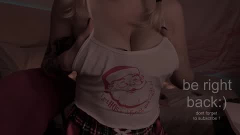 Lana online show from 12.18.25