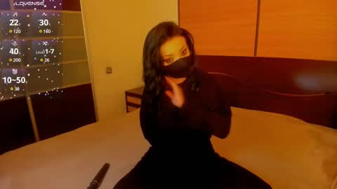 Snapshot of habibi_moon chatting on 02.23.25 Linda online show from 02.23.25