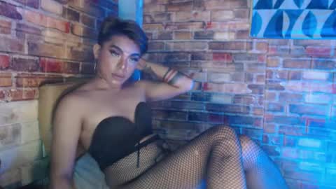 Snapshot of hadasam26 chatting on 12.29.24 SAM online show from 12.29.24