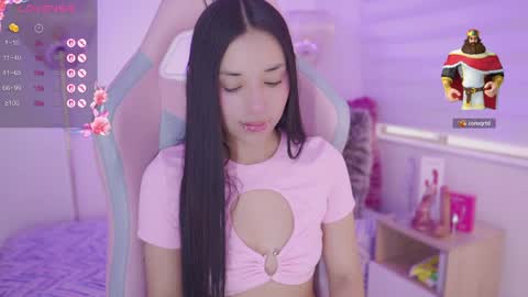 Snapshot of hade_collinss chatting on 04.21.26 Hade online show from 04.21.26