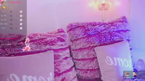 Snapshot of hade_collinss chatting on 05.26.26 Hade online show from 05.26.26