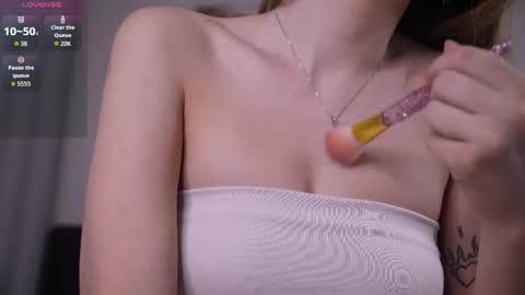 Hi Im Rebecca Glad to see you in my room  PVT is open online show from 02.12.26