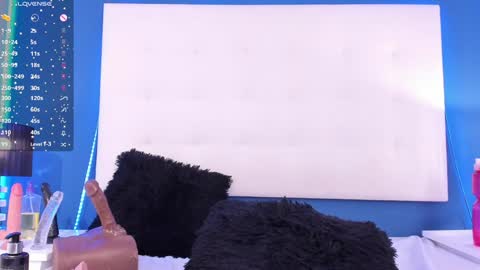 Snapshot of haiileymiller chatting on 01.05.25 Kendal online show from 01.05.25