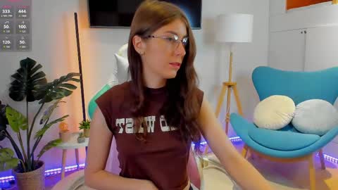 Snapshot of hailey__green chatting on 04.25.26 Hailey Green online show from 04.25.26