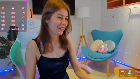 Hailey  Green online show from 07.23.26