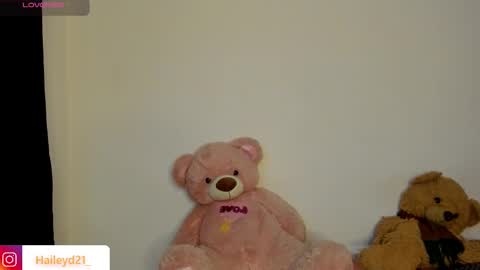 Hailey online show from 03.27.26