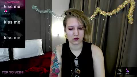 Hailey online show from 01.08.25