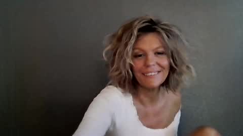 Hailey online show from 03.11.26