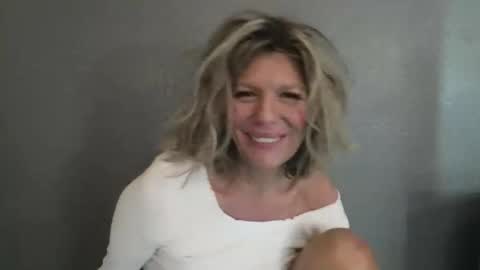 Hailey online show from 04.19.26