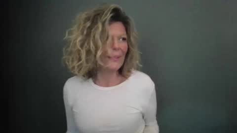 Hailey online show from 04.28.26