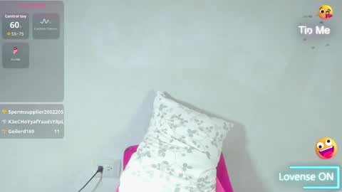 Snapshot of haileystonei chatting on 05.05.26 haileystonei online show from 05.05.26