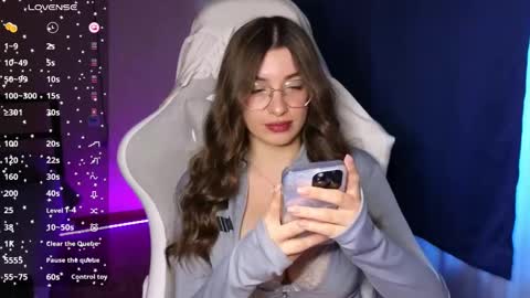 HailyHeavenly online show from 02.19.25