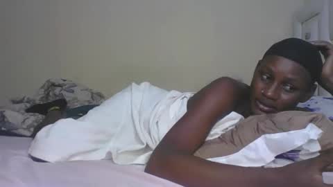 hairy_pussy702282 online show from 06.06.26