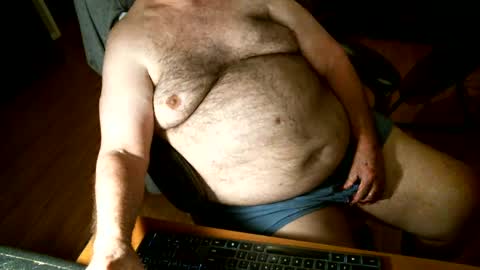 Snapshot of hairybear813 chatting on 12.22.24 hairybear813 online show from 12.22.24