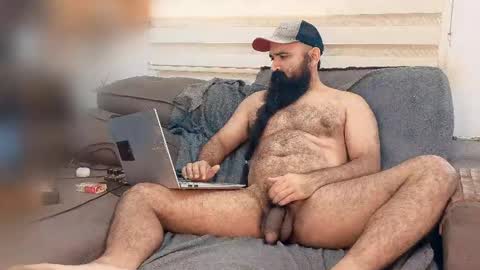 Snapshot of hairybeardedsmoker chatting on 05.17.26 Hairy Beard Smoker online show from 05.17.26