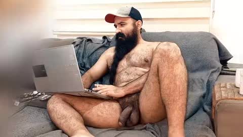 Snapshot of hairybeardedsmoker chatting on 05.26.26 Hairy Beard Smoker online show from 05.26.26