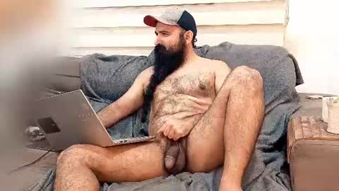 Snapshot of hairybeardedsmoker chatting on 06.26.26 Hairy Beard Smoker online show from 06.26.26