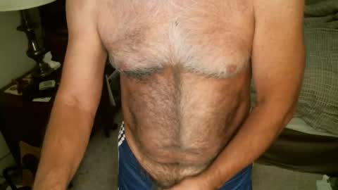 Snapshot of hairypecsguy chatting on 04.12.26 Hairy pecs online show from 04.12.26