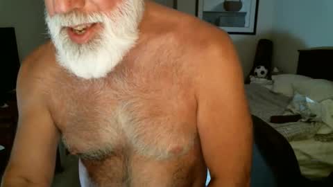 Hairy pecs online show from 06.10.26