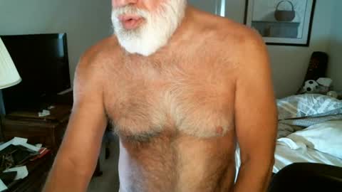 Hairy pecs online show from 06.30.26