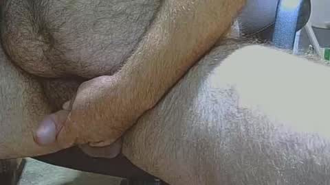 Snapshot of hairysmallfat chatting on 05.25.26 hairysmallfat online show from 05.25.26