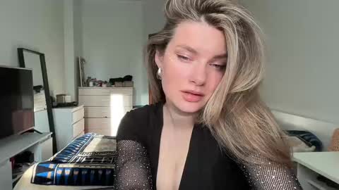 Snapshot of haley_rune chatting on 02.05.25 haley_rune online show from 02.05.25