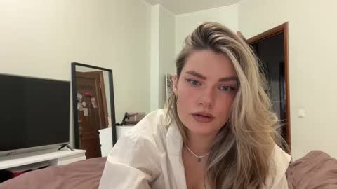 Snapshot of haley_rune chatting on 02.11.25 haley_rune online show from 02.11.25
