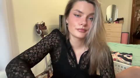 Snapshot of haley_rune chatting on 03.01.25 haley_rune online show from 03.01.25