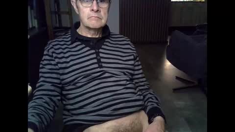 Prefer men 80 online show from 04.05.26