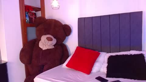 hana_ming online show from 12.01.25