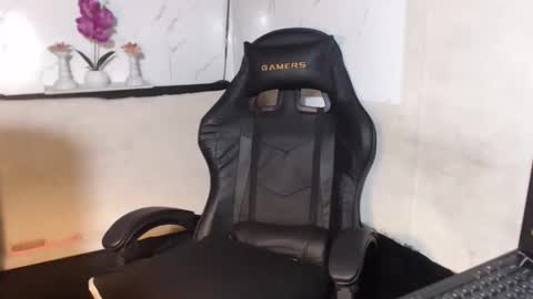 hana_soojin online show from 04.04.26