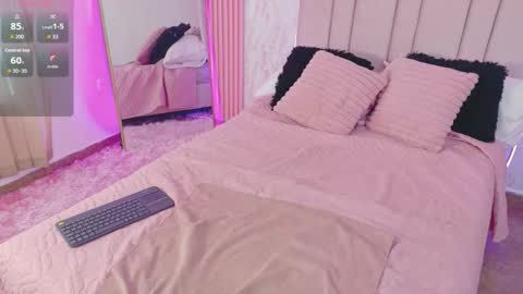 Hanna Rosse online show from 02.12.26